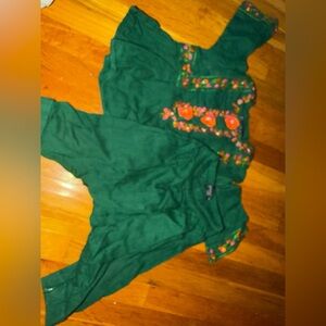 Green Embroidered kameez shalwar